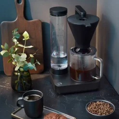 Performance Compact kaffetrakter CM8B-A100, svart
