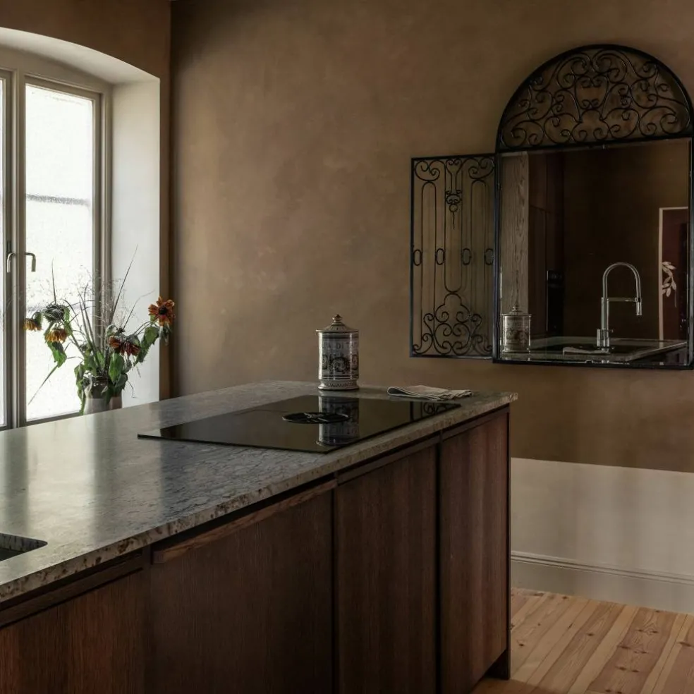 P804ICH2M30NT Induksjonstopp med integrert ventilator 83 cm, 4 soner, flex