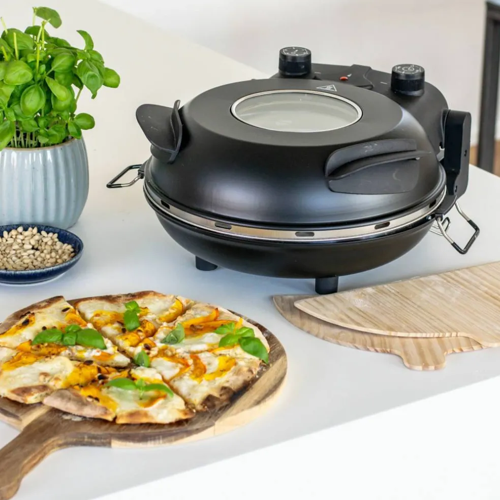 Pizza Maker