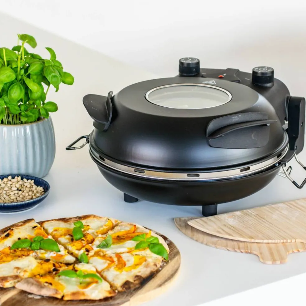 Pizza Maker