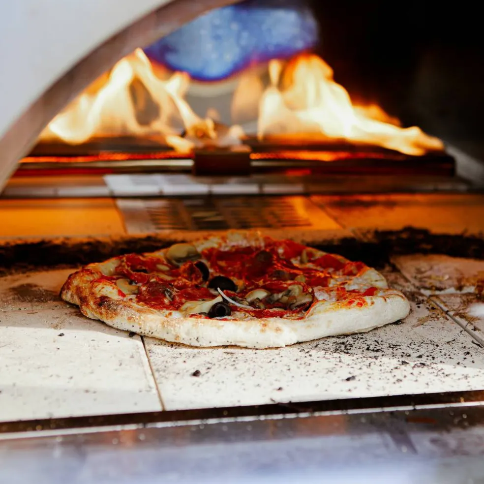 Pizzaovn på ved eller gass
