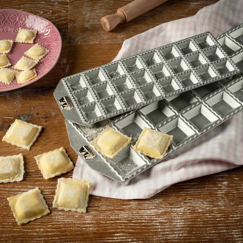 Ravioliform til 24 kvadratiske ravioli