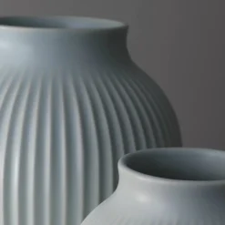 Ripple vase 20 cm, matt dark blue
