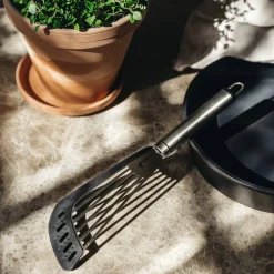 Steely stekespade