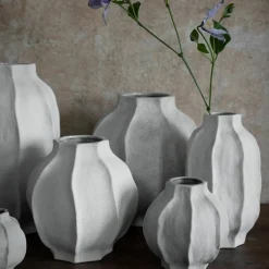 Steingodsvase 22 cm, naturhvit