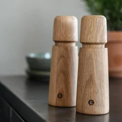 Stockholm salt- eller pepperkvern, 17 cm, valnøtt