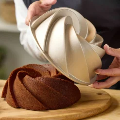 Swirl sukkerbrødform 24 cm, roségull