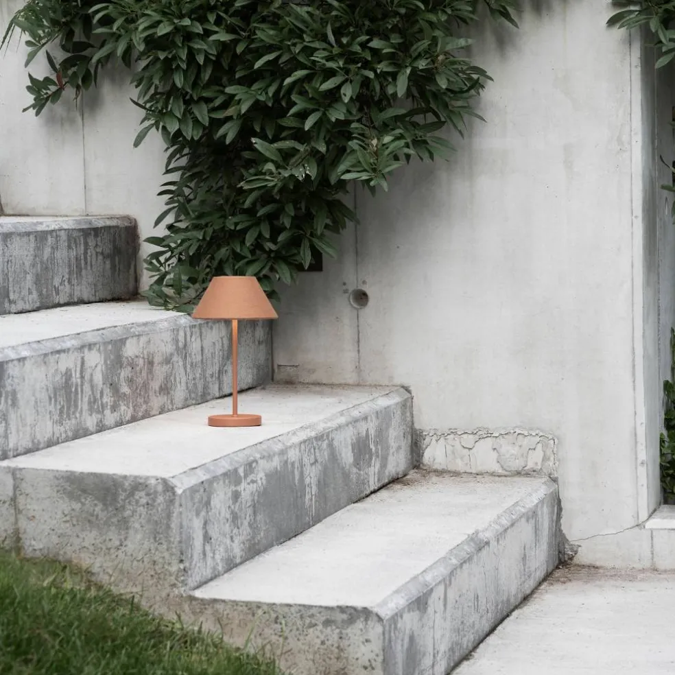 Teya bærbar bordlampe, terracotta