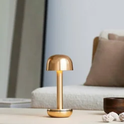 The Humble Two bordlampe, beige