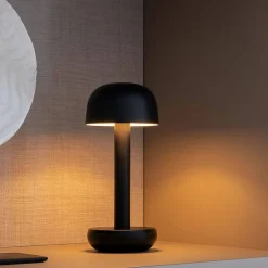 The Humble Two bordlampe, beige