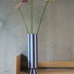 Toppu vase 31 cm, hvit/blå