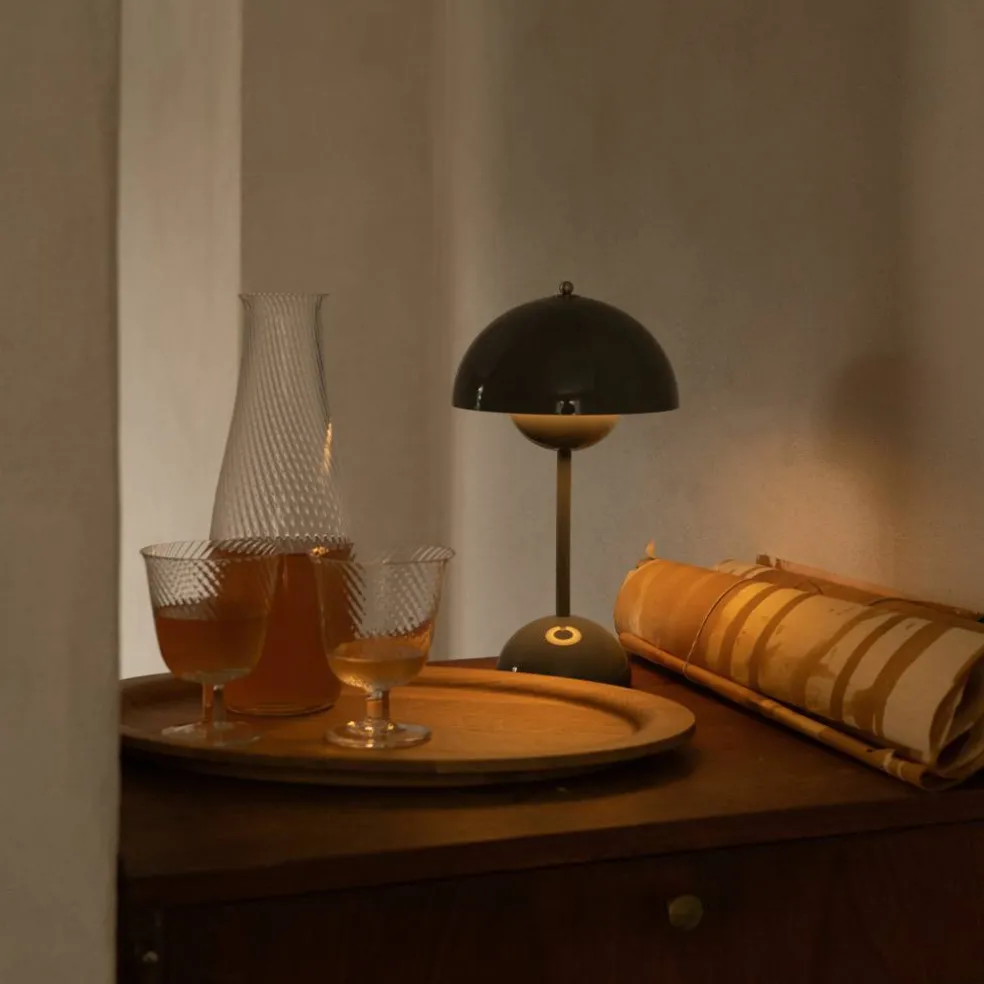 &Tradition Flowerpot VP9 bærbar lampe, tangy pink