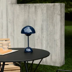&Tradition Flowerpot VP9 bærbar lampe, cobalt blue