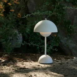 &Tradition Flowerpot VP9 bærbar lampe, signal green