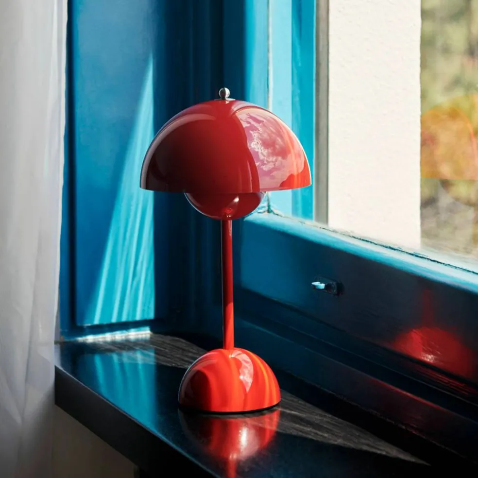 &Tradition Flowerpot VP9 bærbar lampe, vermilion red