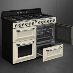 TR4110P1 Victoria gasskomfyr med 3 ovner 110 cm, creme