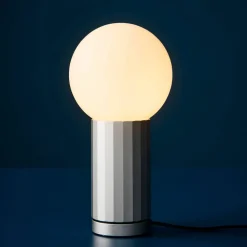Turn On bordlampe, svart