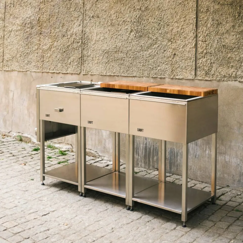 Utekjøkkenpakke A: kullgrill + 2 sidebord, rustfritt stål
