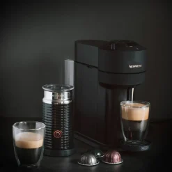 Vertuo Next Value Pack kaffemaskin og melkeskummer, svart